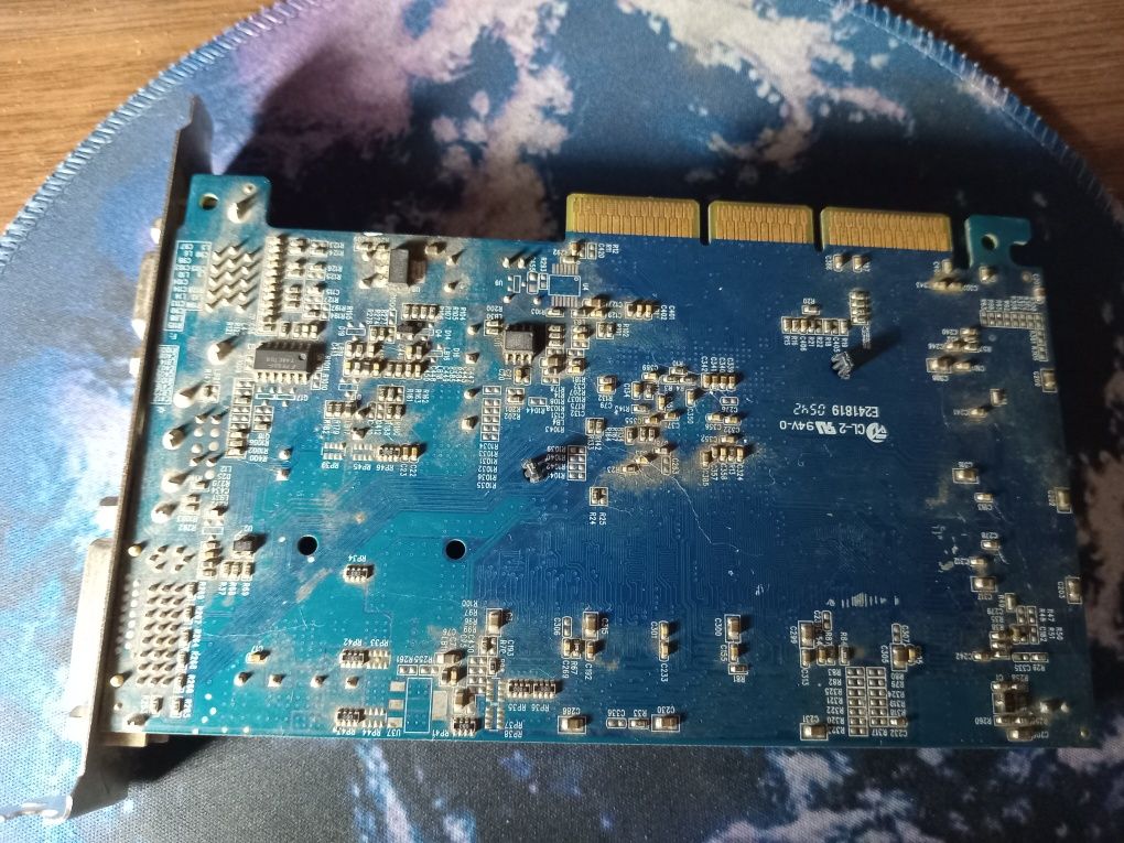 NVIDIA GeForce FX 5200