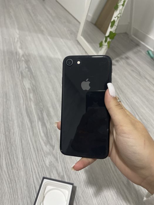 Iphone oito preto