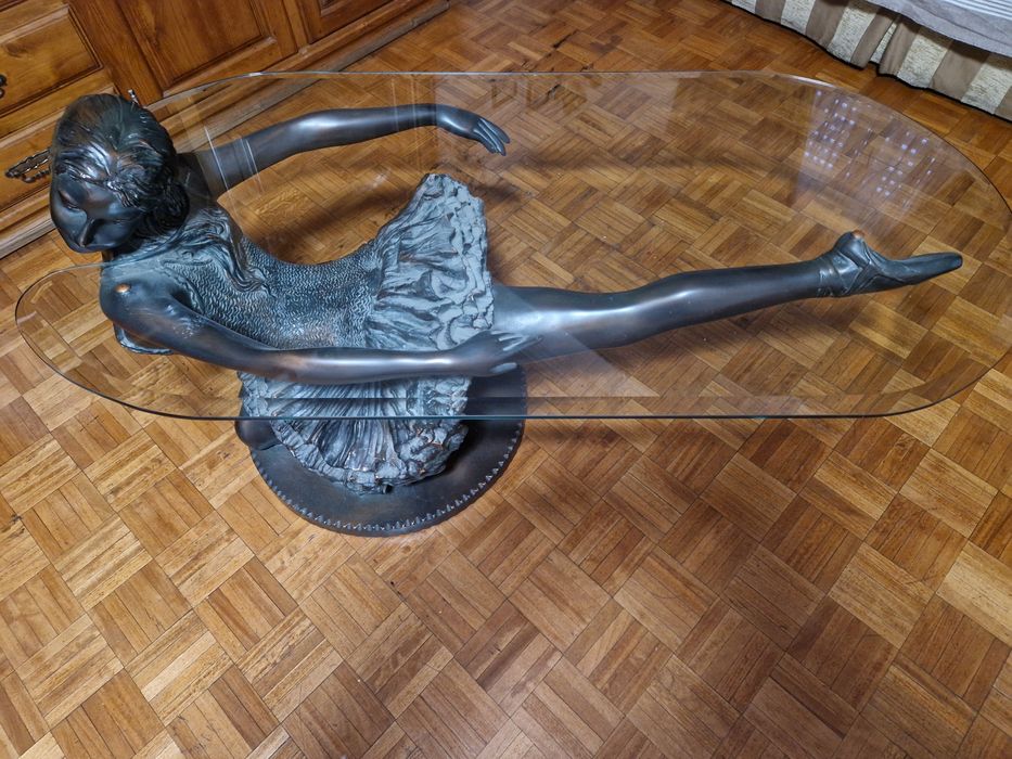 Mesa de centro (bailarina)