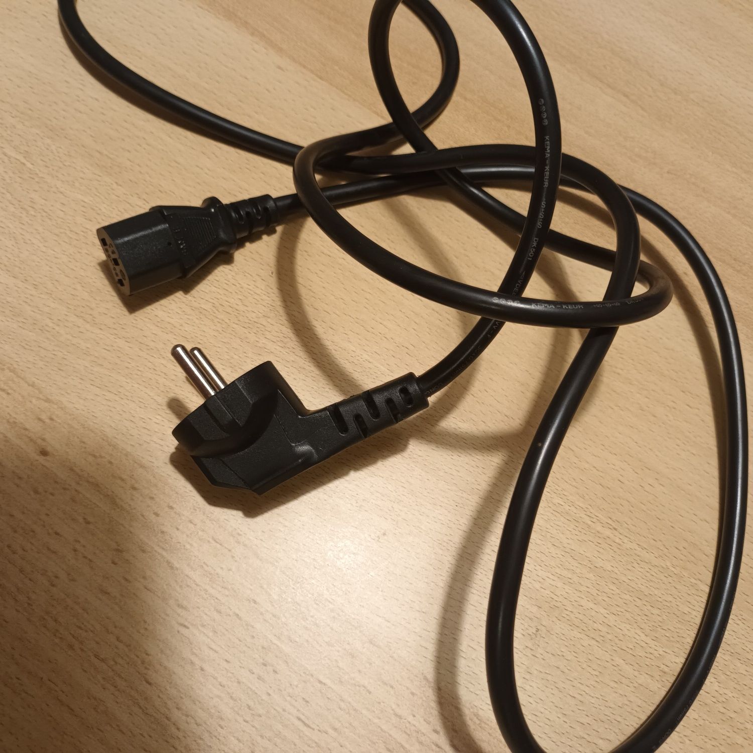 kabel zasilajacy