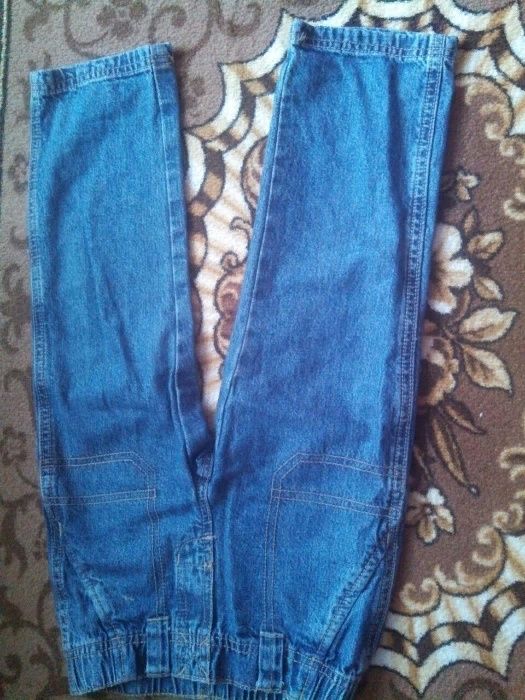 Джинсы для мальчика на 3-4 года Carter's