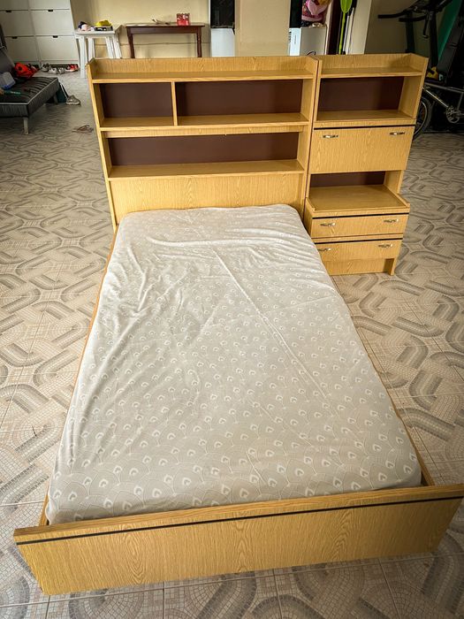 Cama solteiro com gavetas