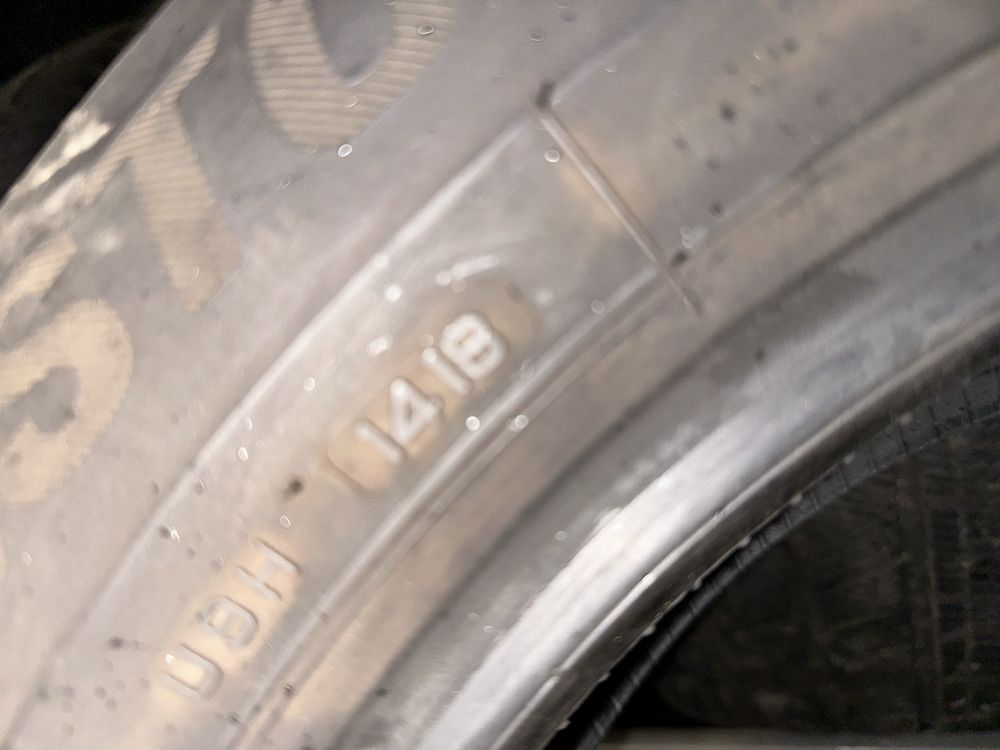 Резина 215/60/17 Bridgestone R17 пара  2 шт 90%