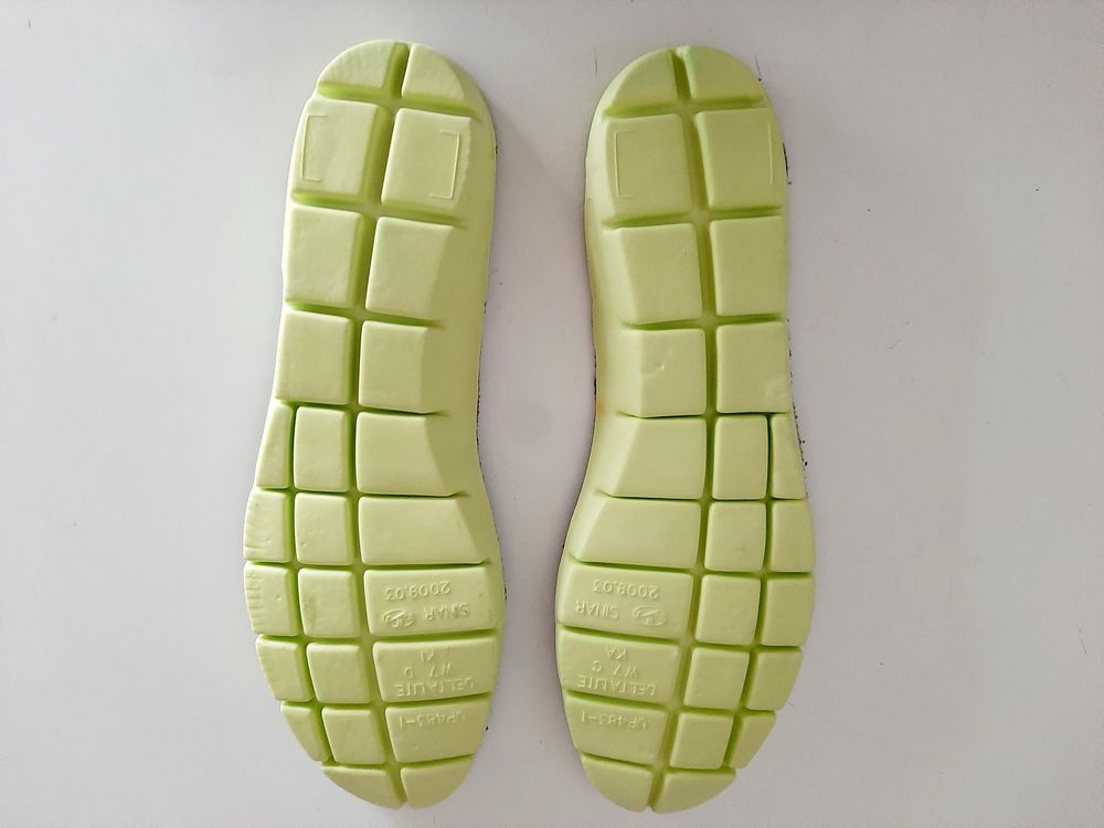 Sapatilhas NIKE Sensory Motion System com tiras amovíveis