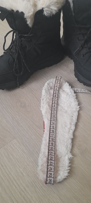 Зимові кросівки жіночі