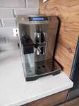 Ekspres do kawy DeLonghi PrimaDonna
