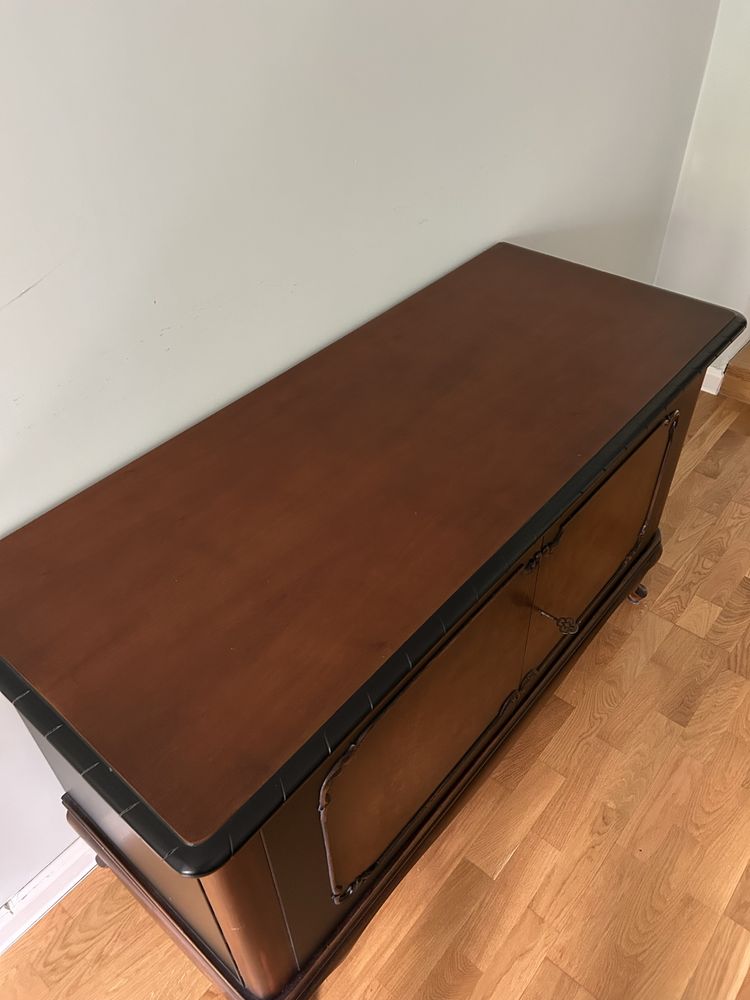 Komoda retro w dobrym stanie