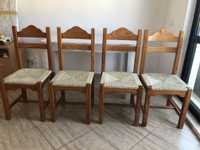 Conjunto de Cadeiras de Madeira