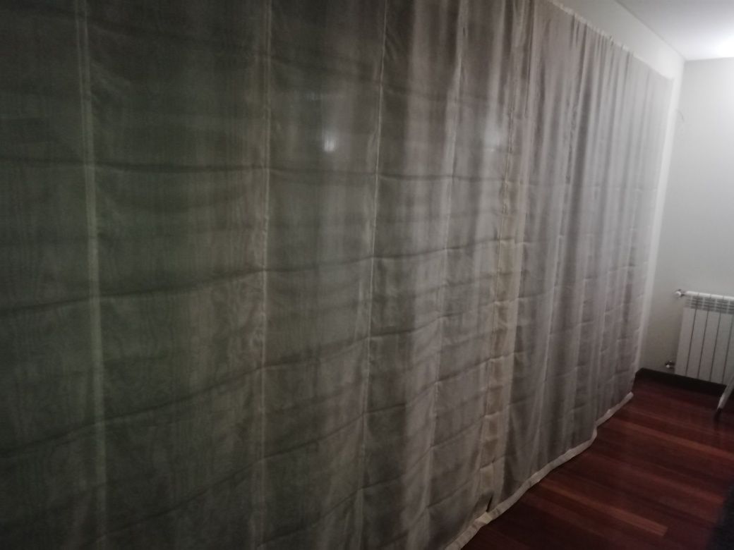 Cortinas em tecido tipo estore 2x2 metros