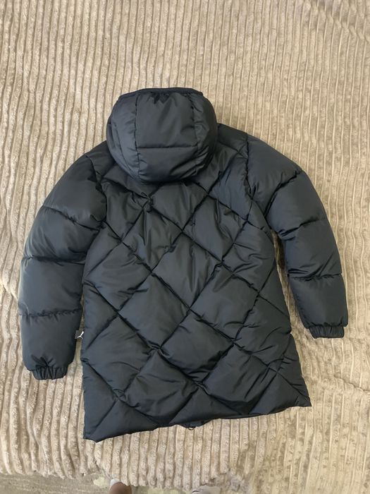 Удлиненный Пуховик Puma на девочку  Чорно- розовый. 134-140