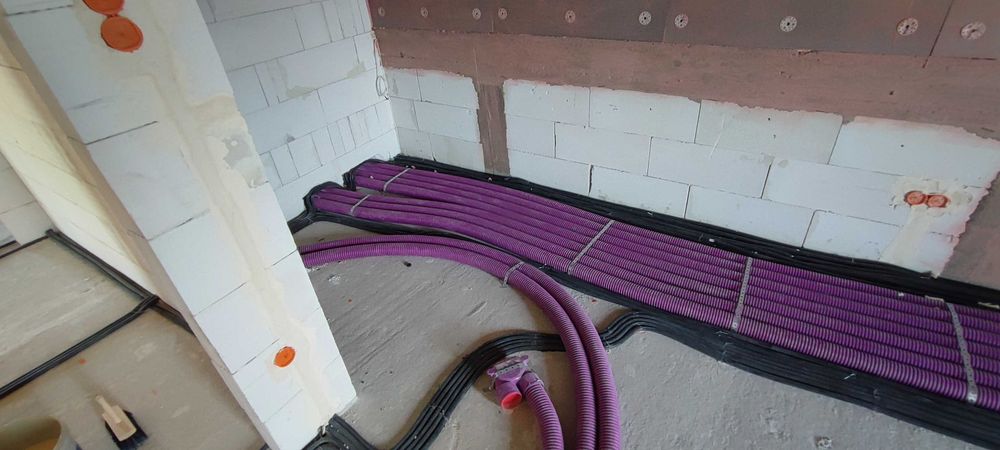 Elektryk, Instalacje elektryczne