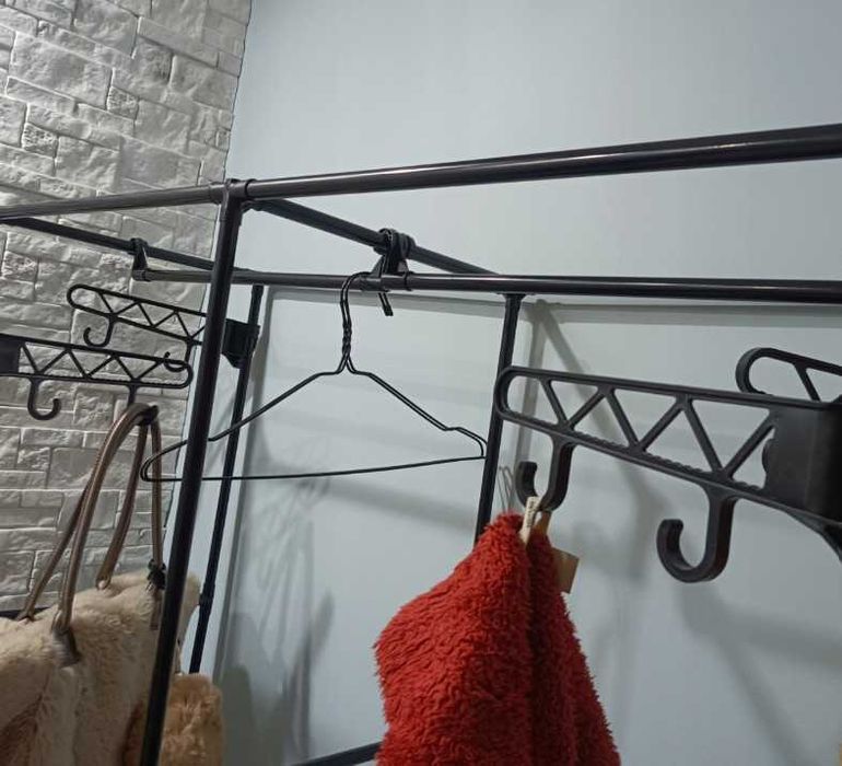 Wieszak na Ubrania Stojak Podłogowy Stojący Loftowy Czarny