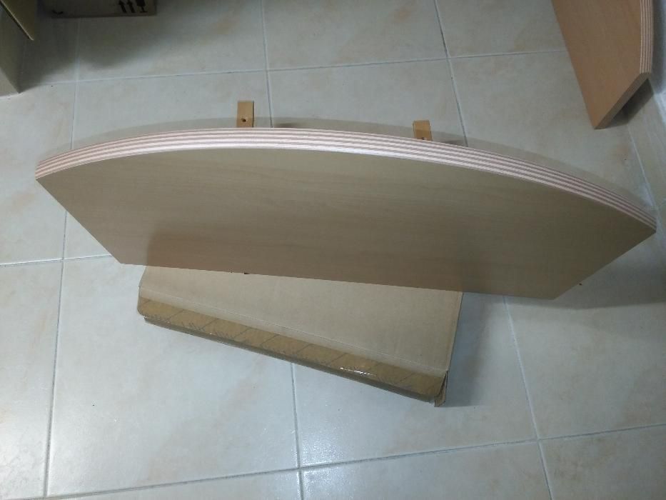 Conjunto Prateleiras MDF com suportes - COMO NOVOS