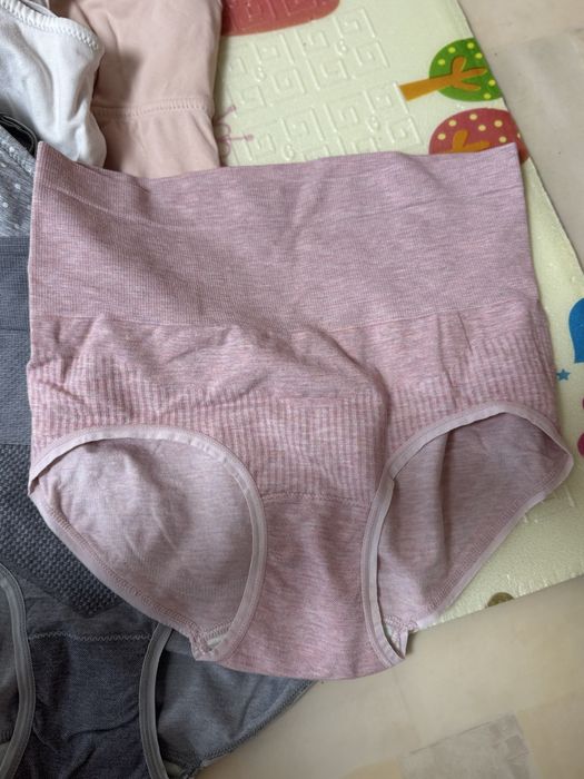 Білизна (бюсгалтери, майка та трусики) для годування