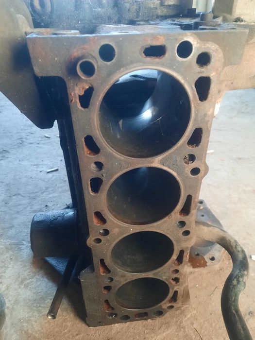 Запчастини двигуна ланос