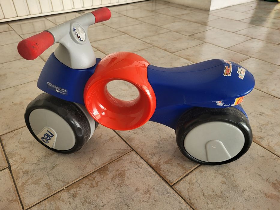 Bicicleta/mota brinquedo marca imaginario