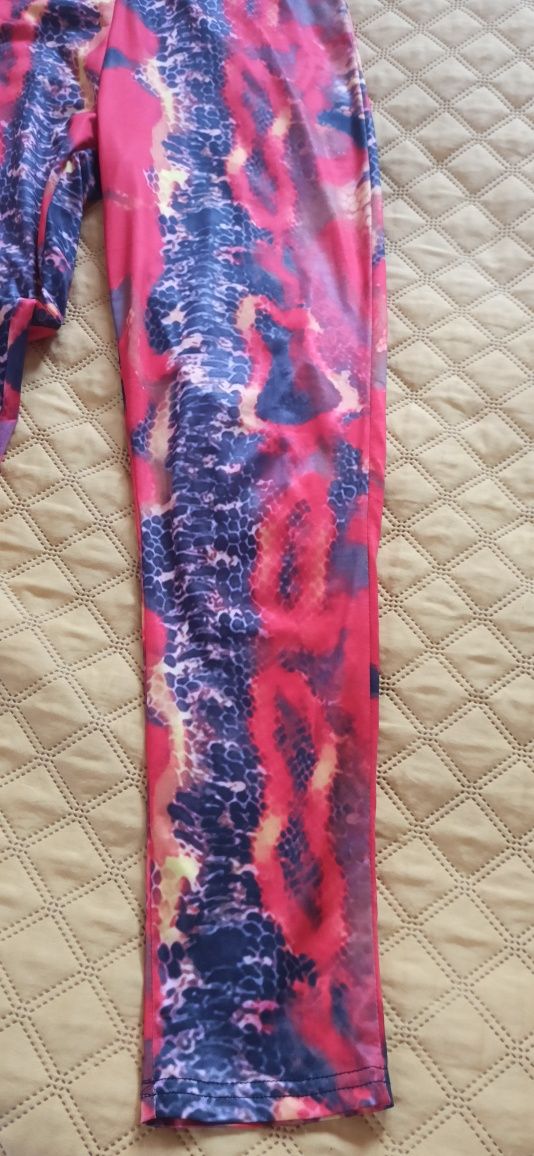 Kolorowe letnie legginsy 38/40