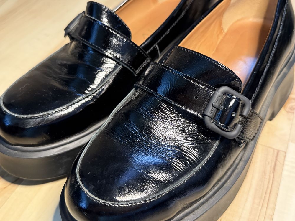 Loafersy Massiv (39)