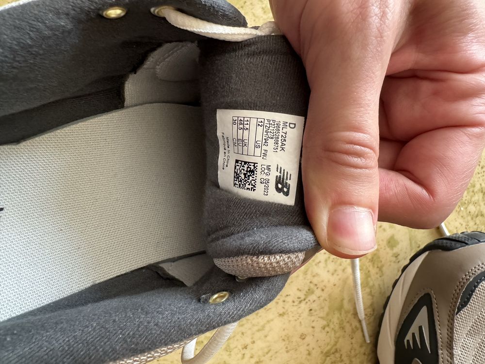 New Balance 725, US 12, 46.5