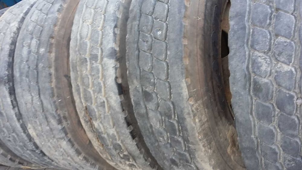 Koła 11R22,5   komplet opona z felgą