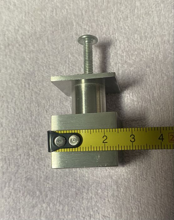 Puxadores de aluminio