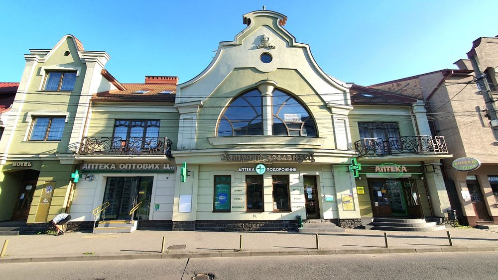 ПРОДАЖ ГОТЕЛЬНОГО КОМПЛЕКСА "Летючий Голандець" в м. Ужгород [діючий]