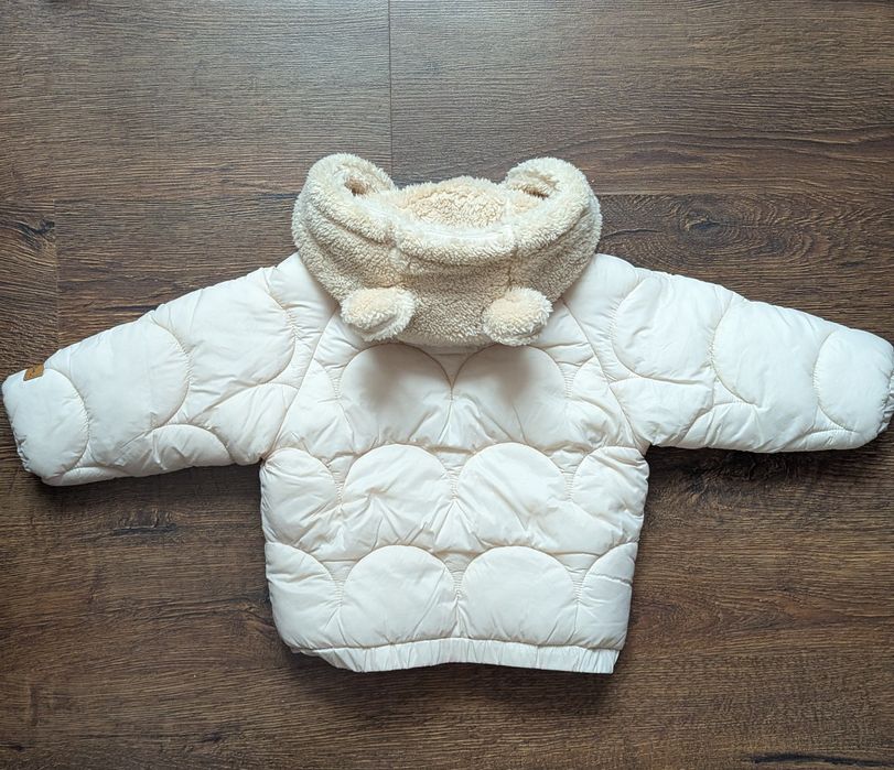 Курточка для дівчинки молочного кольору демі Sinsay на 9-12 міс