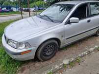 Volvo V40 1.8 329-52 maska zderzak drzwi szyby lusterka silnbik skrzynia 1.8 pojazd na częsci
