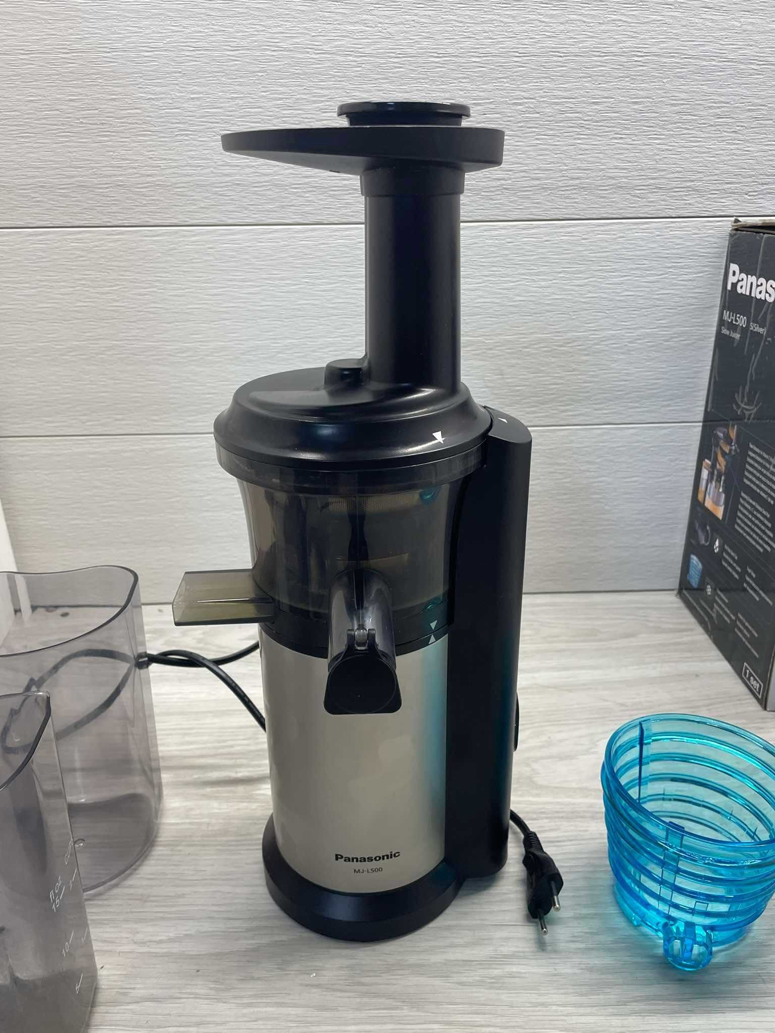 Wyciskarka wolnoobrotowa pionowa Panasonic MJ-L500 150 W
