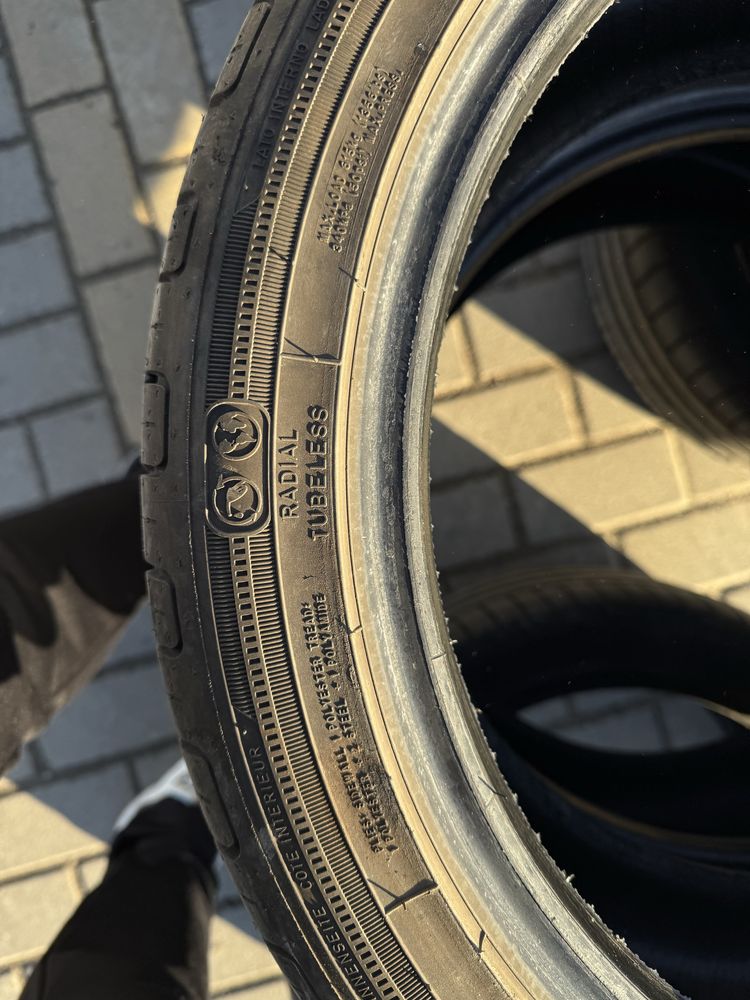 Продам резину гудиер 215/45 r17