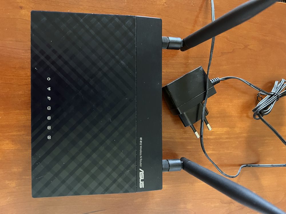Router wifi Asus RT-N12