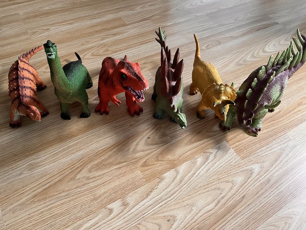 Dinozaury gumowe