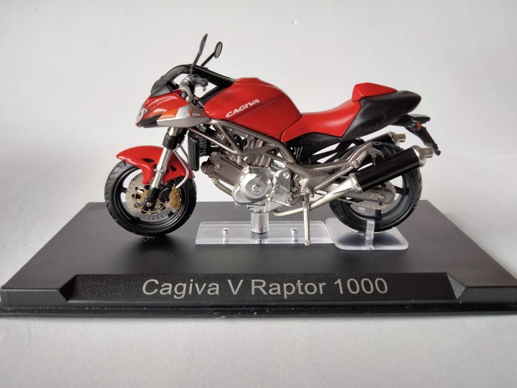 1/24 Cagiva V Raptor 1000 | 2000/2001