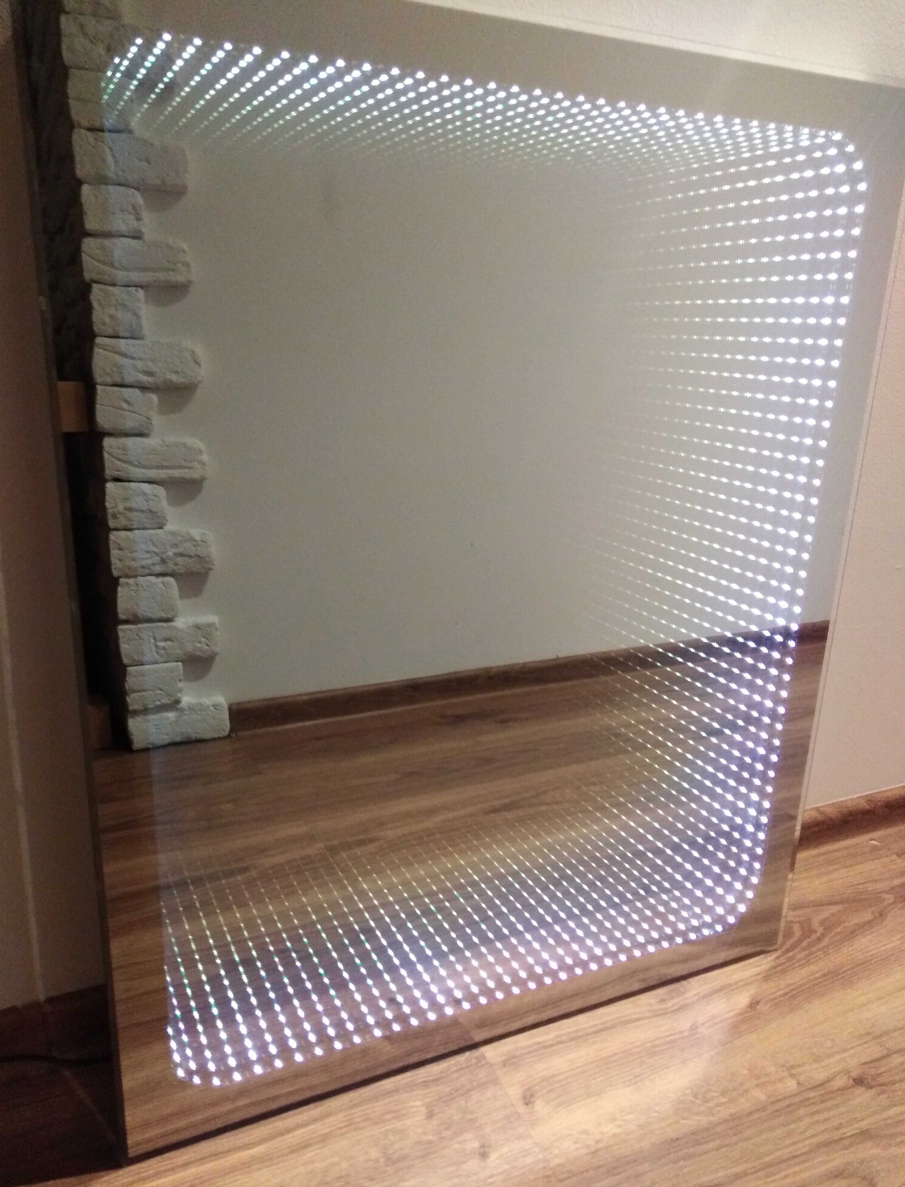 Lustro LED 3D 65 X 79 cm