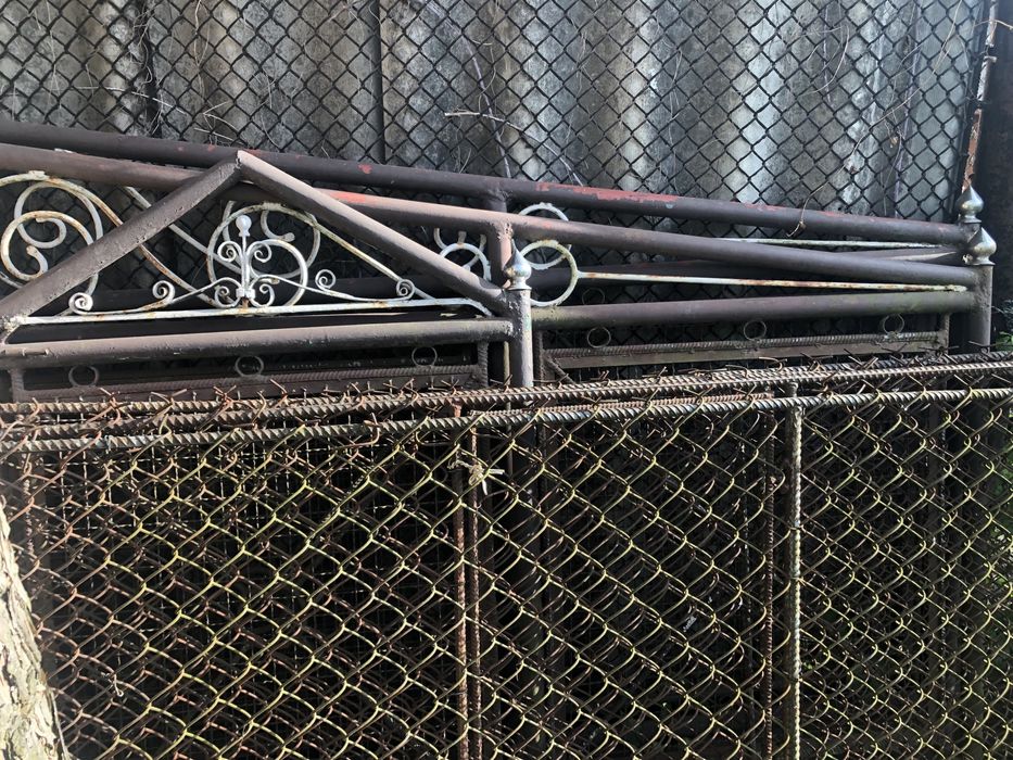 Брама, фіртка + огорожа для подвіря. Терміново!