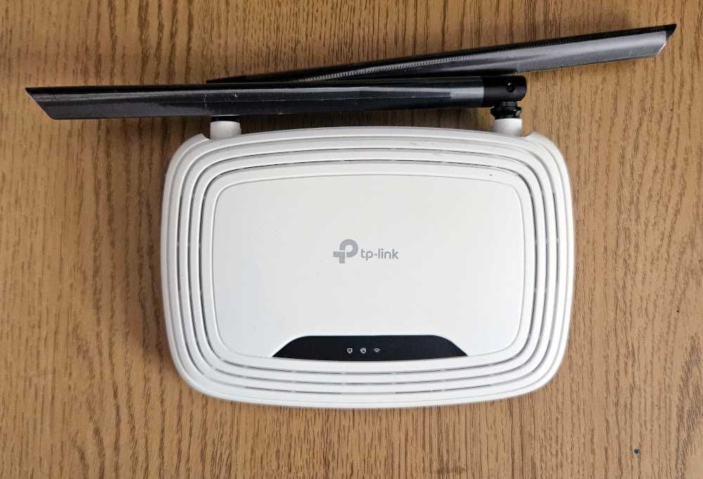 Router Tp Link TL-WR841N
