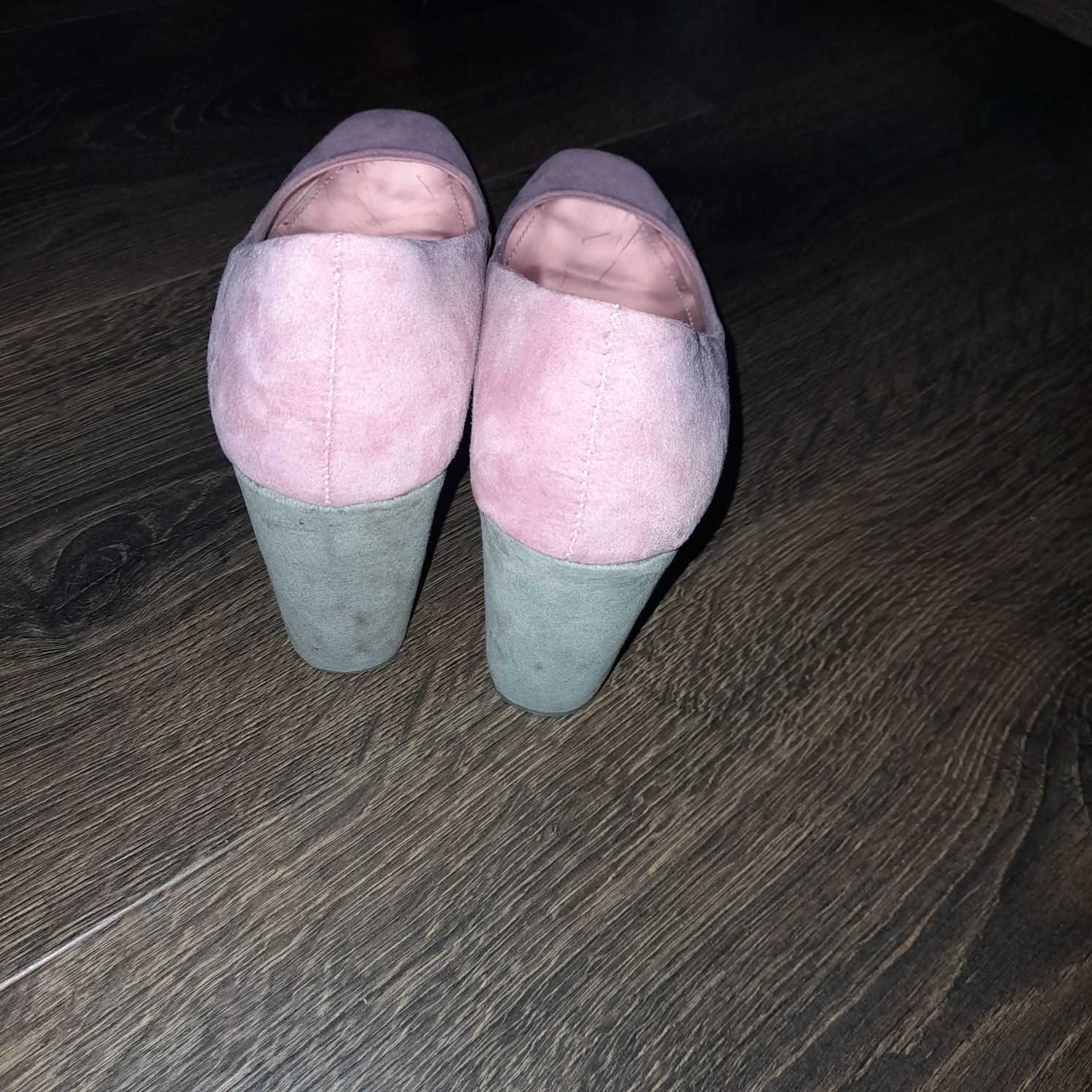 Piękne buty na koturnie brudnu róż  i szary Divers r.40