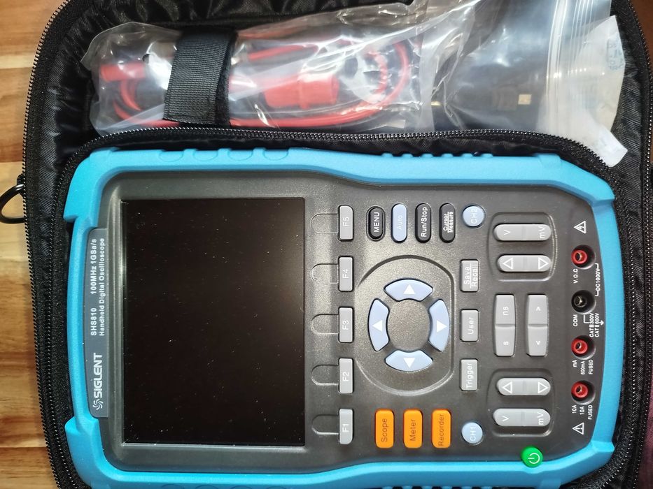 SHS810 Siglent Oscyloskop przenośny