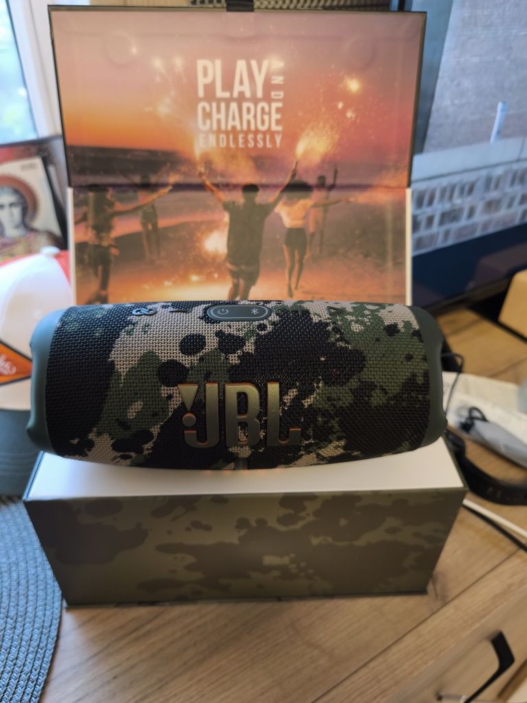 JBL charge 5 Squad