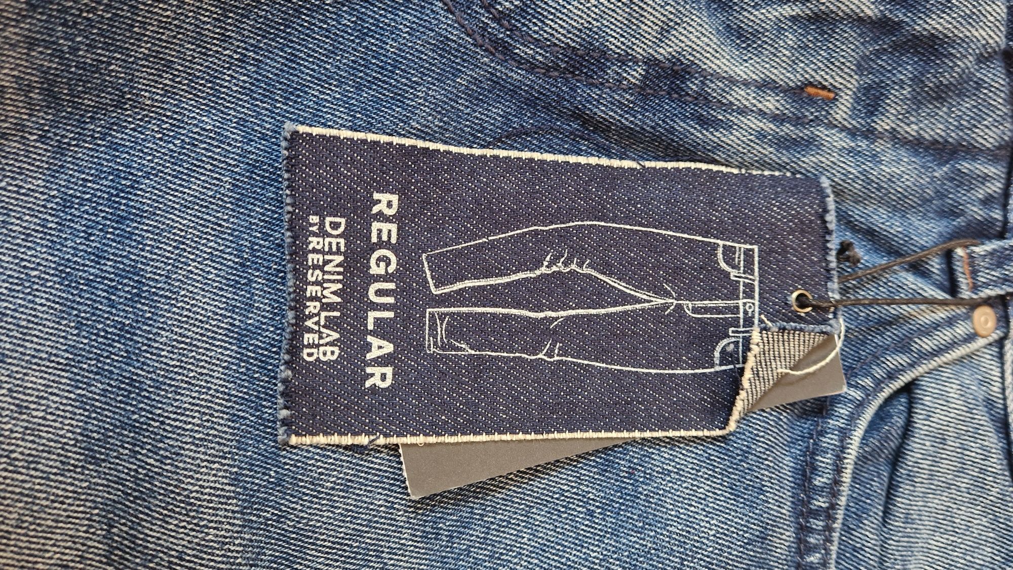 Jeansowe szorty męskie Reserved