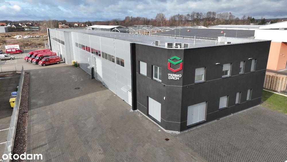 Hala magazynowa wraz z częścią socjalno-biurową.