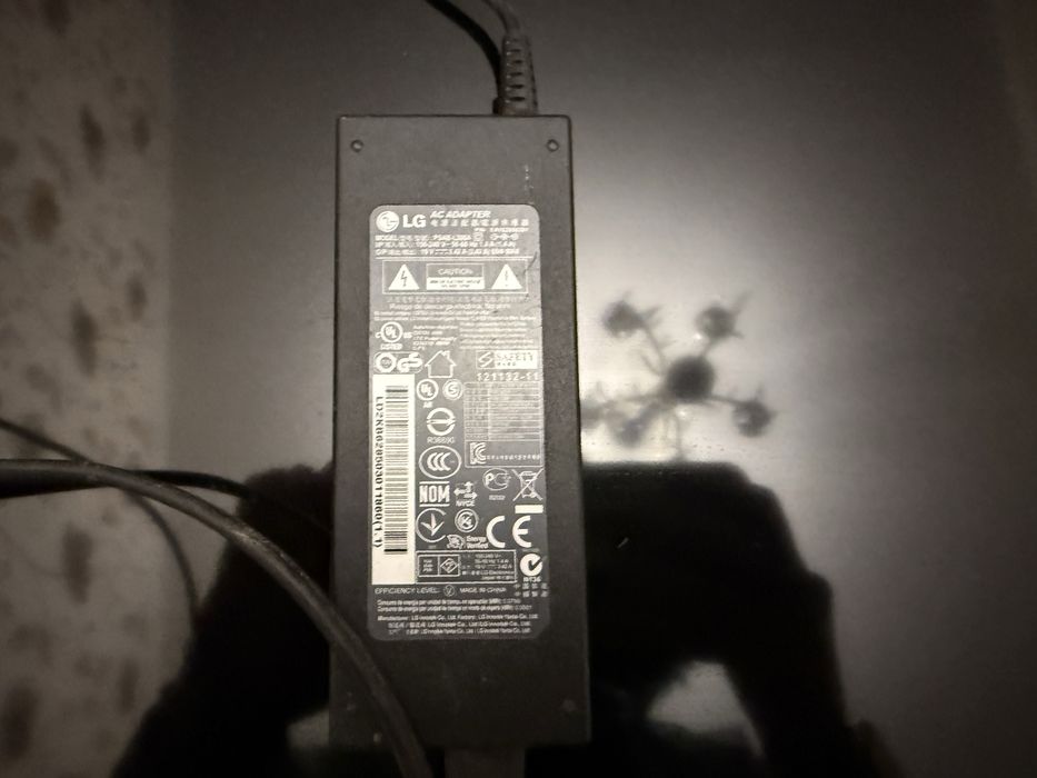 Телевизор LG 32 діагональ