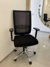 Fotel ergonomiczny obrotowy