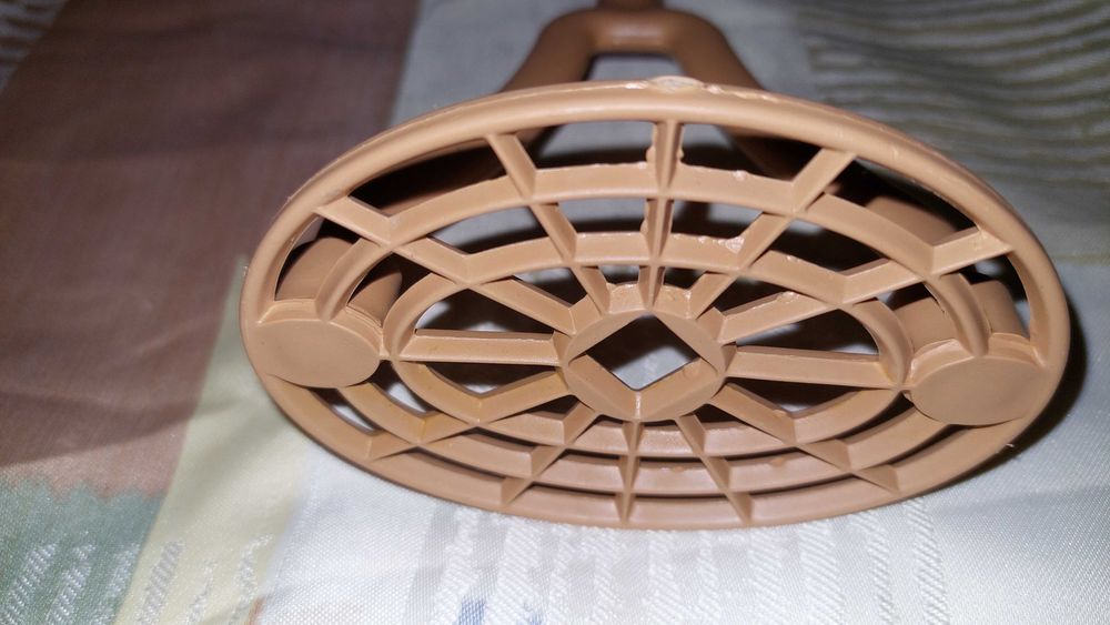 Картопледавка картофелемялка товкачка для картоплі пластикова посуд