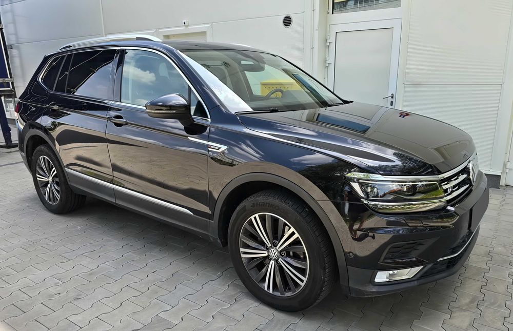 Volkswagen Tiguan      2019