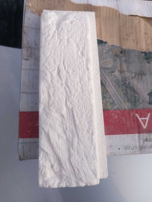 Cegła gipsowa biała. Odbiór osobisty