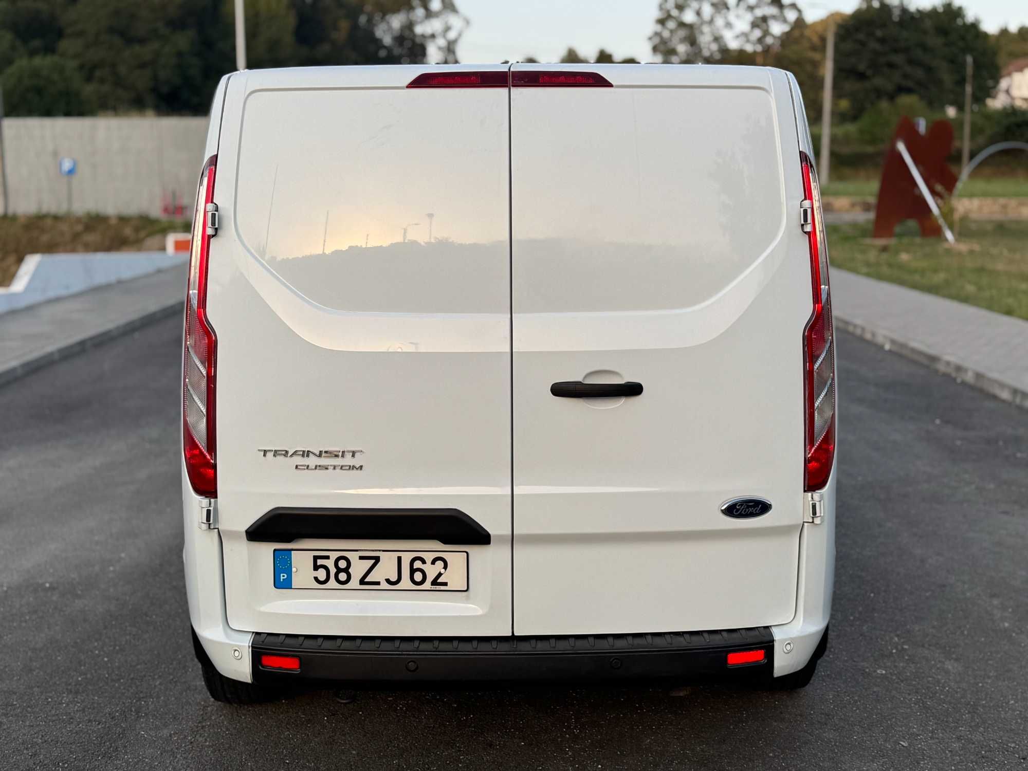 Ford Transit Custom 6 Lugares - 2019