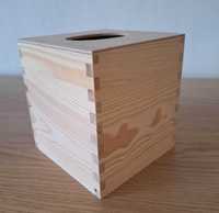Drewniane pudełko na chusteczki
