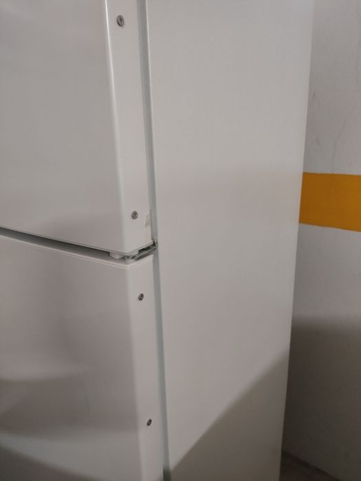 Frigorífico com congelador marca Candy