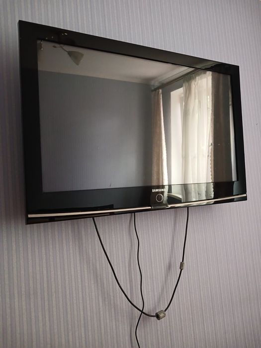 Телевізор-плазма самсунг 40